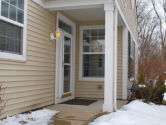3rd image of 1487 Reserve Ln
