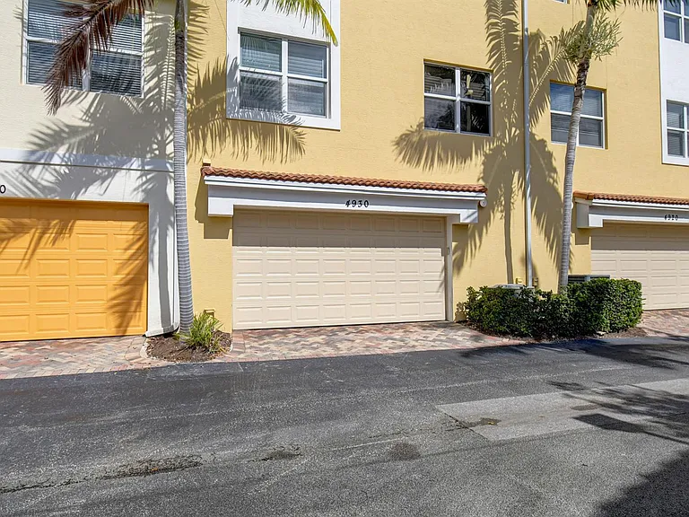 4930 NW 15th Ave — Photo 41