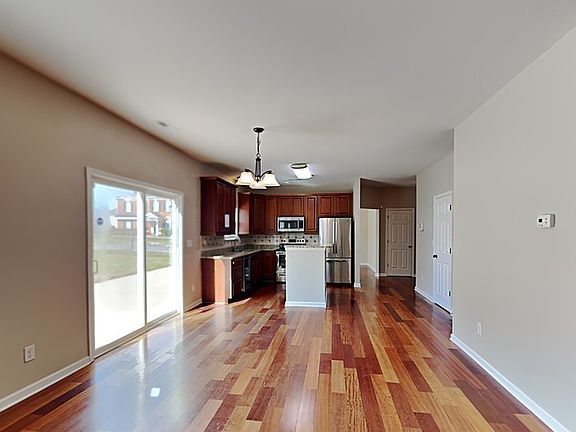 5th image of 3900 Exbury Gardens Dr