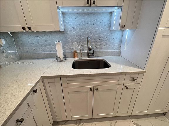 3rd image of 10397 N Kendall Dr APT W2