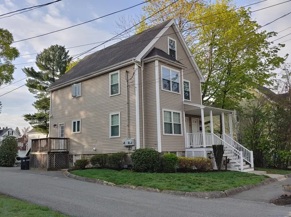 39 Tappan St #1, Melrose, MA 02176