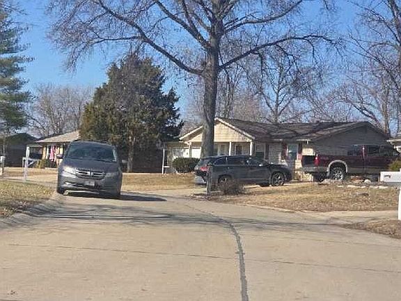 4th image of 419 Woodbridge Dr
