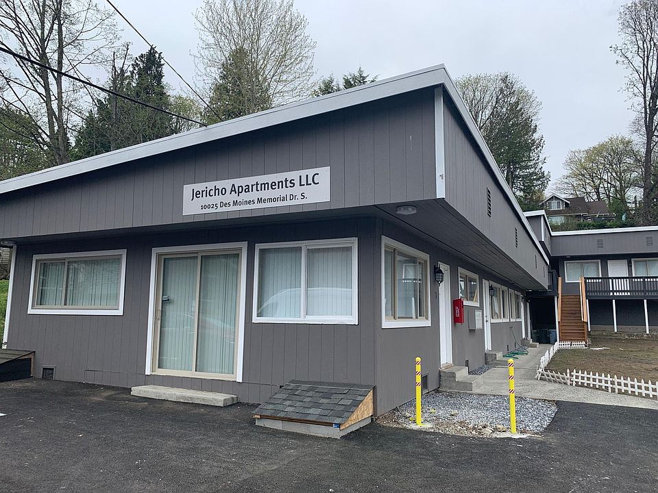 1st image of 10025 Des Moines Memorial Dr S #4
