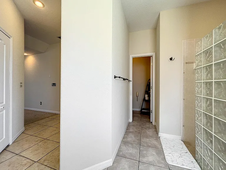 832 Cumberland Cir — Photo 17