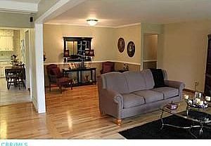 5th image of 159 Hillcrest Dr