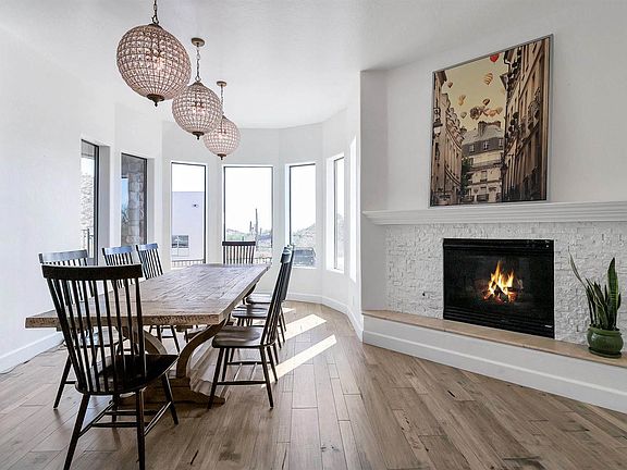 3rd image of 8943 E Palm Ln