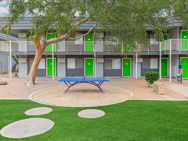 Studio 710 Apartments — Photo 21
