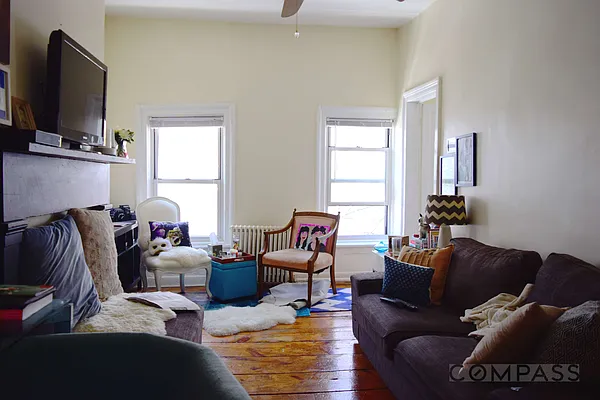 Rented by Compass | media 27