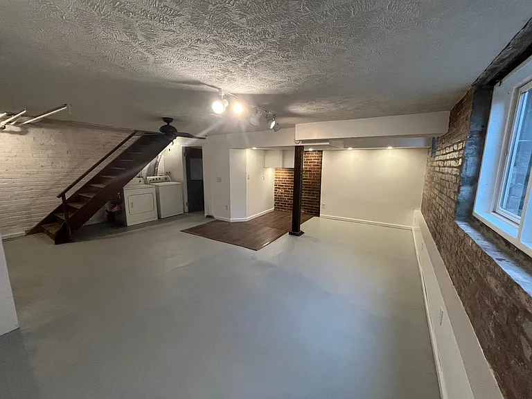 502 S 34th St — Photo 19