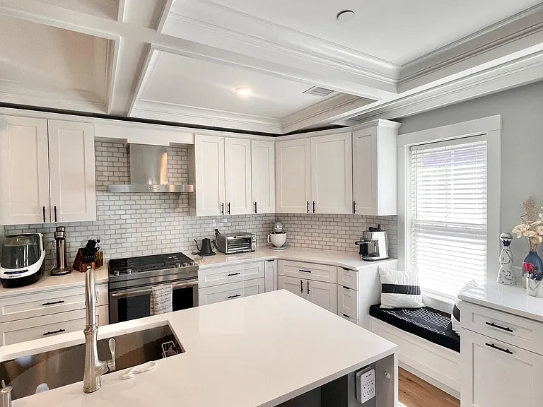 83 Conwell Ave #3 — Photo 3