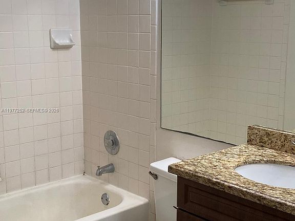 3rd image of 22104 Glenmoor Dr