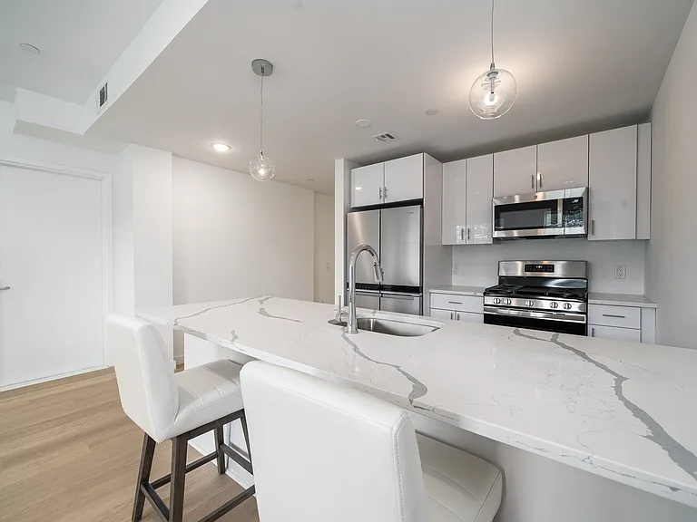 417 Jackson St #3 — Photo 10