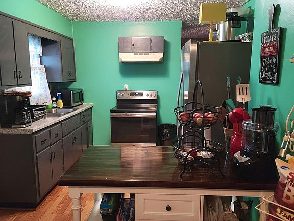 5th image of 520 Meadowbrook Dr