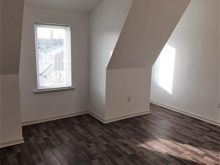 6619 Ridge Avenue — Photo 6