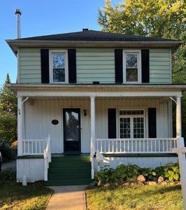 288 Jones St, Mount Clemens, MI, 48043