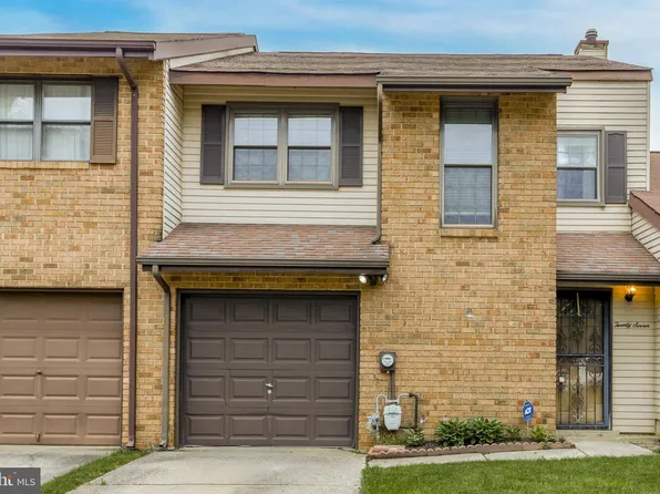 27 Lafayette Ln, Cherry Hill, NJ 08003
