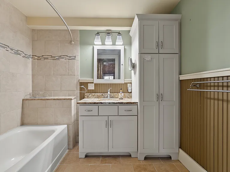 131 W Kalamazoo Ave #A — Photo 25