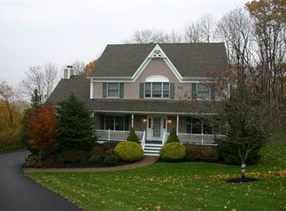 17 Quail Ridge Dr, Flemington, NJ 08822
