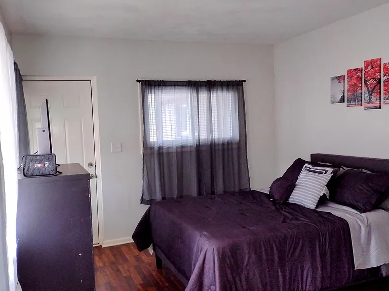 106 W Douglas St #4 — Photo 2