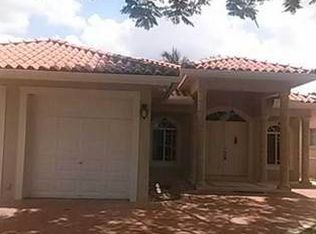 340 Rosedale Dr, Miami Springs, FL 33166