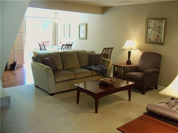 4th image of 6123 NE Moonstone Ct