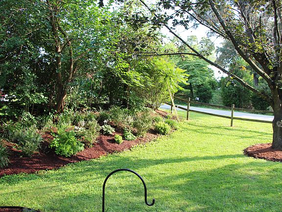 4th image of 3418 Poplar Dr