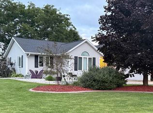 702 Carol Ln, Pulaski, WI 54162