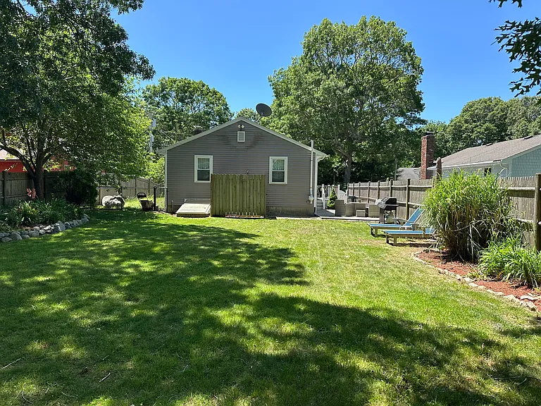 16 Harborview Dr — Photo 15