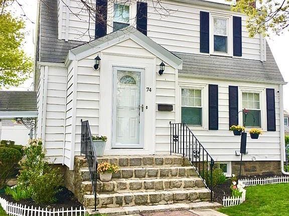 2nd image of 74 Fellsmere St