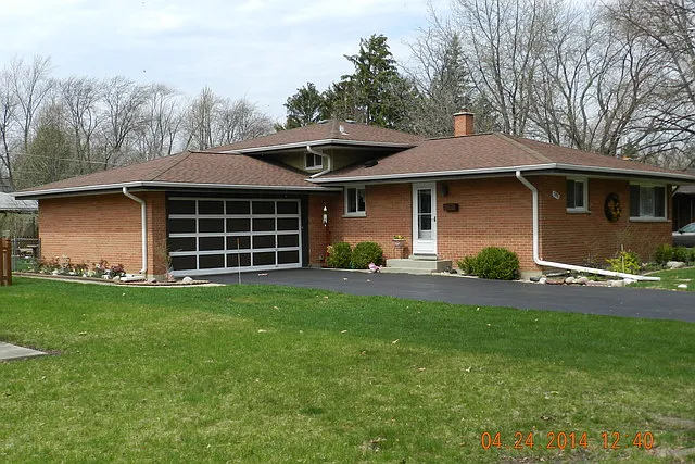108 N Stevenson Ln photo 1