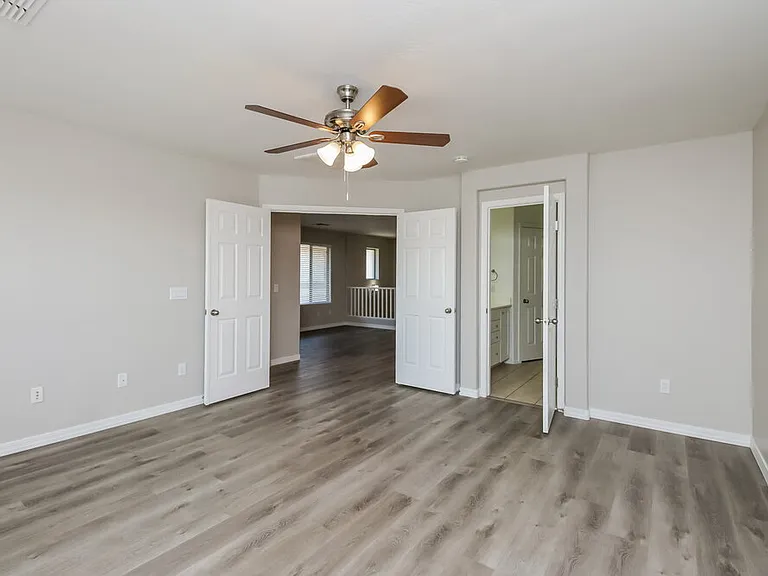 3829 E Kent Ave — Photo 9