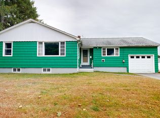 13 High St, Lisbon, ME 04252