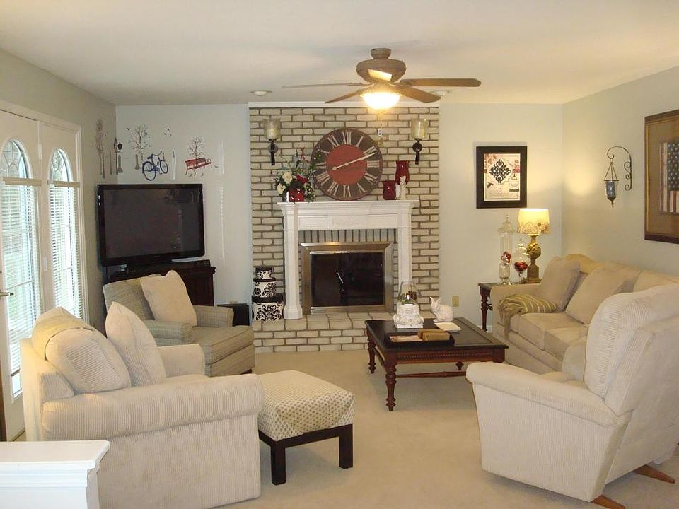 1st image of 12789 Jeffrey Dr NW