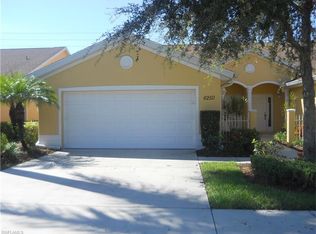 6250 Mandalay Cir, Naples, FL 34112