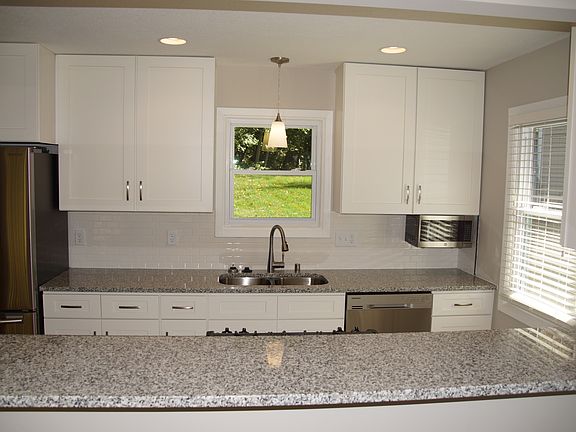 5th image of 6636 Eagle Lake Dr N