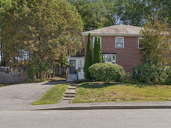 4th image of 33 Meadow Way