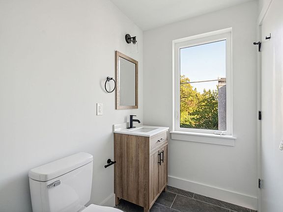 5th image of 2400 W Montgomery Ave #5