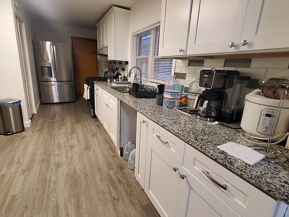 3rd image of 2921 S Elias Ct #2