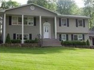 36 Grassy Point Rd, Stony Point, NY 10980