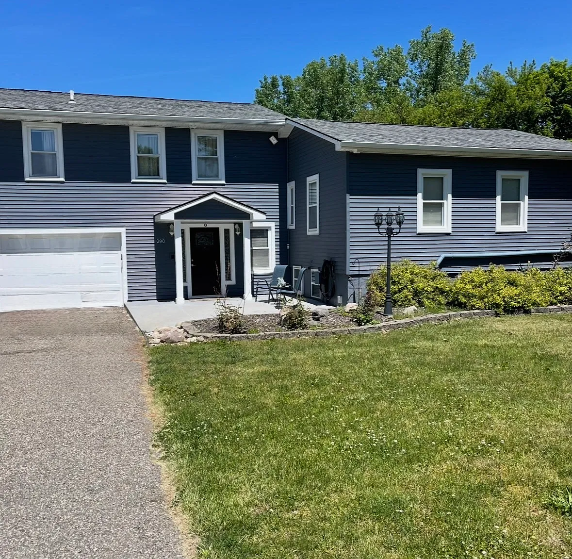 3 bed, 3.5 bath, 3002 sqft, $3,200 — Photo 3
