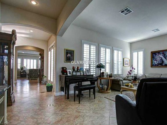 5th image of 2884 Morewell St