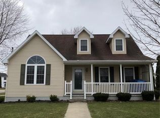 4756 Bay View Rd, Hamburg, NY 14075