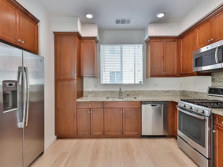 2710 Sparta Rd #3 — Photo 6