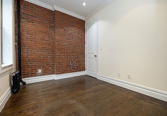 4th image of 223 Mott St #I8