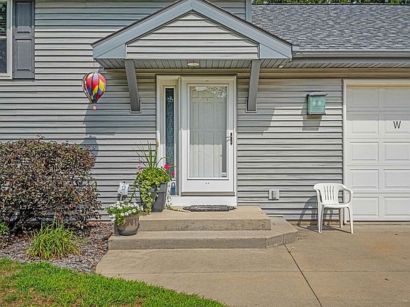 5th image of W10894 Fox Glen Rd