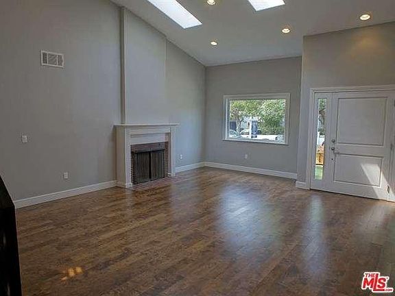 3rd image of 3110 Midvale Ave