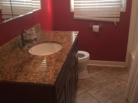 3rd image of 305 Green Valley Dr