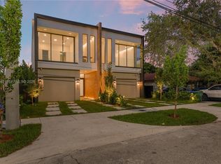 2823 SW 23rd Ter #LEFT SIDE, Miami, FL 33145