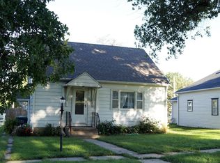 530 7th St, Adams, NE 68301