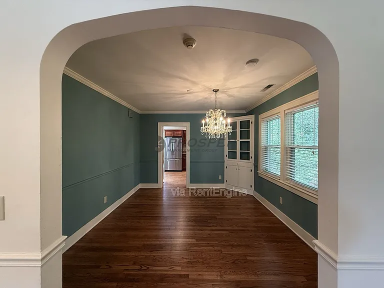575 Elizabeth Ln W — Photo 18